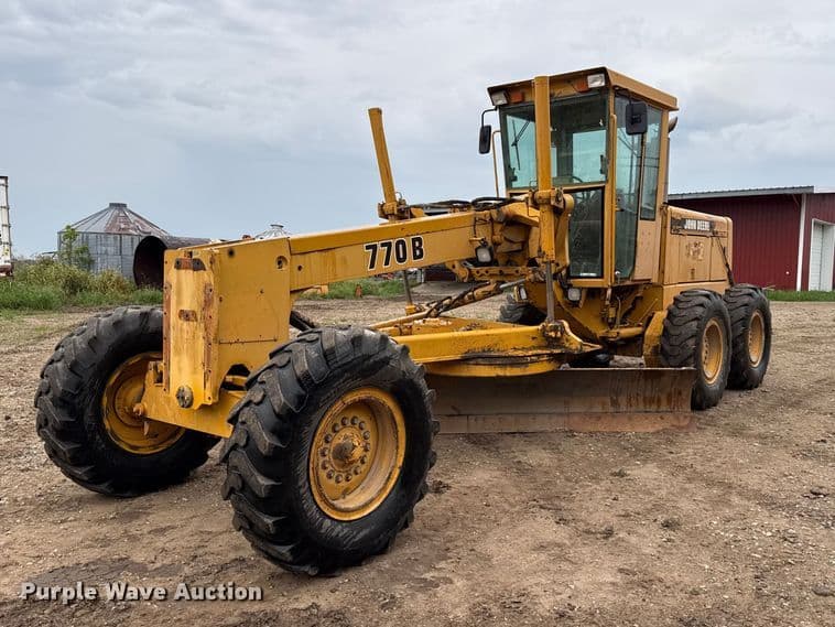 Image of John Deere 770B Primary image