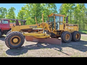 1993 John Deere 772BH Image