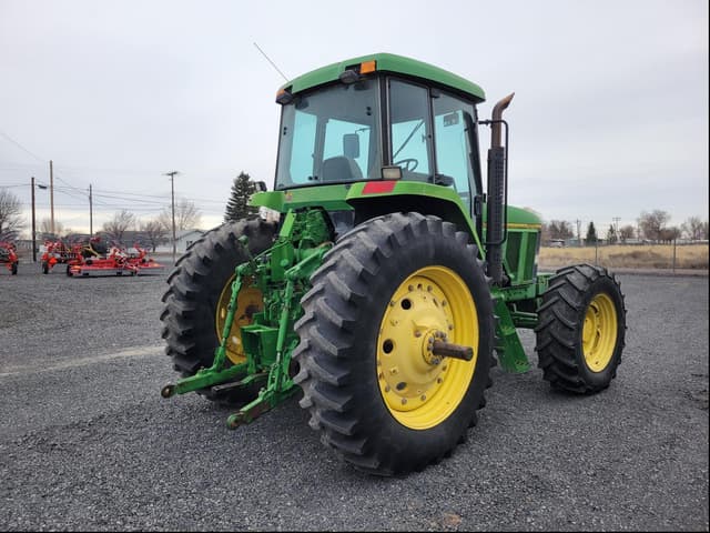 Image of John Deere 7800 equipment image 2