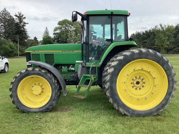 Main image John Deere 7800