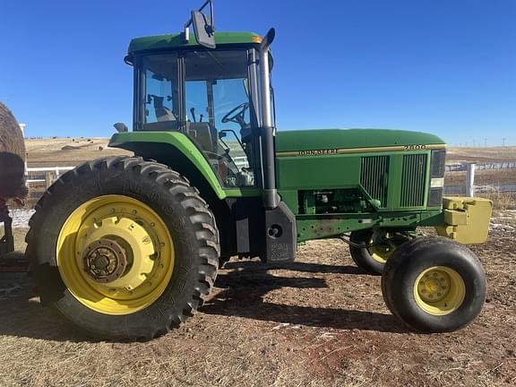 Image of John Deere 7800 equipment image 4