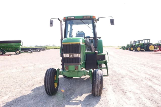 Image of John Deere 7800 equipment image 2
