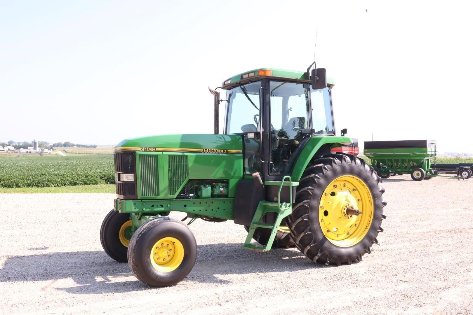 1993 John Deere 7800 Equipment Image0