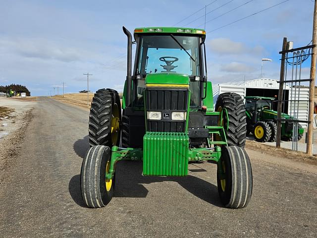 Image of John Deere 7800 equipment image 2