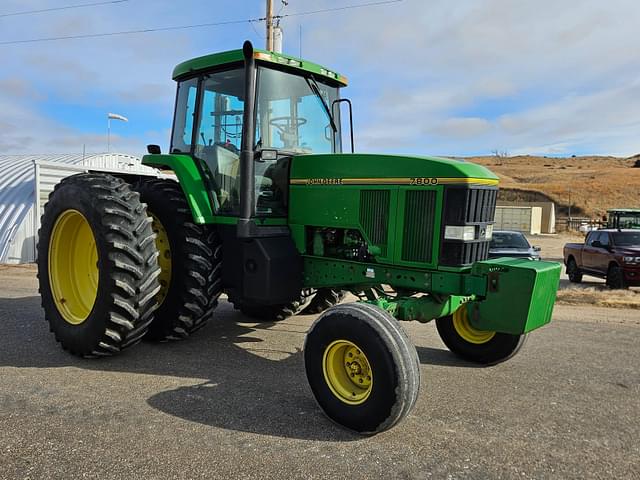 Image of John Deere 7800 equipment image 1