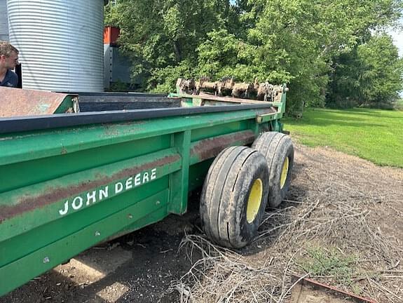 Image of John Deere 785 equipment image 2