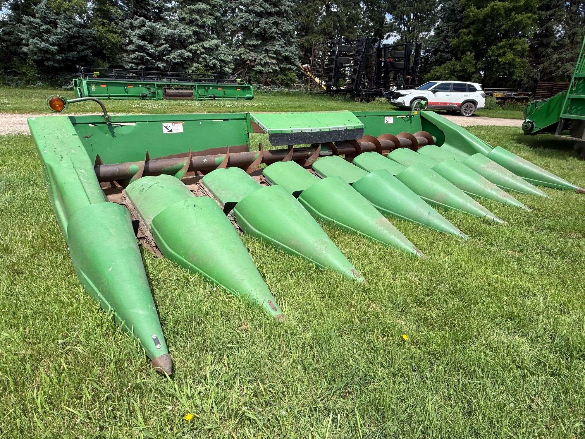1993 John Deere 843 Equipment Image0