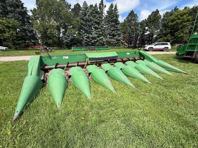 Image of John Deere 843 equipment image 4