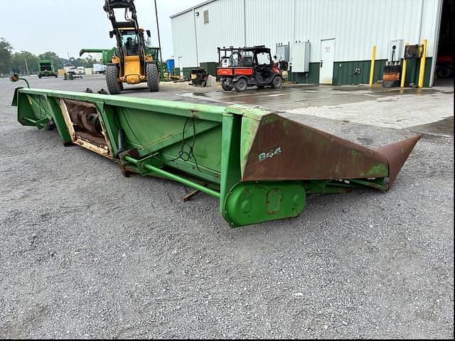 Image of John Deere 844 equipment image 4