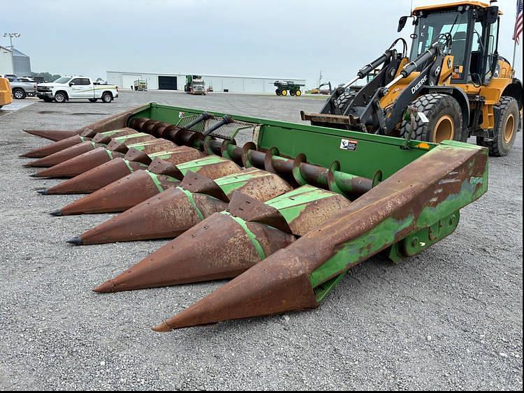 Image of John Deere 844 Primary image
