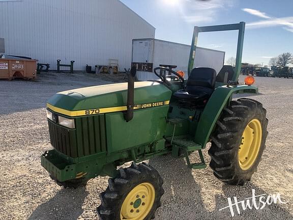 Image of John Deere 870 equipment image 1