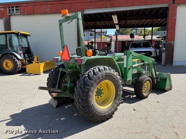 Image of John Deere 870 equipment image 4
