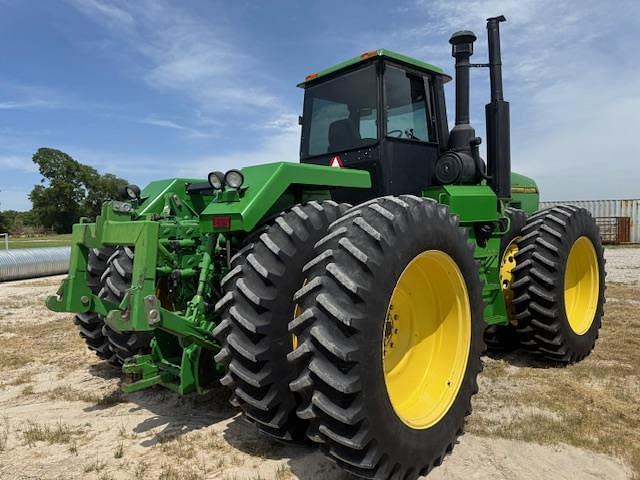 Image of John Deere 8770 equipment image 2