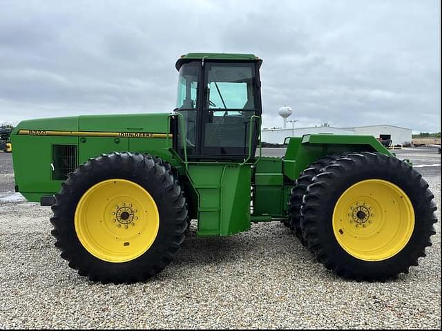Image of John Deere 8770 equipment image 2