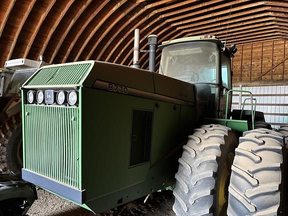 Image of John Deere 8770 Primary image