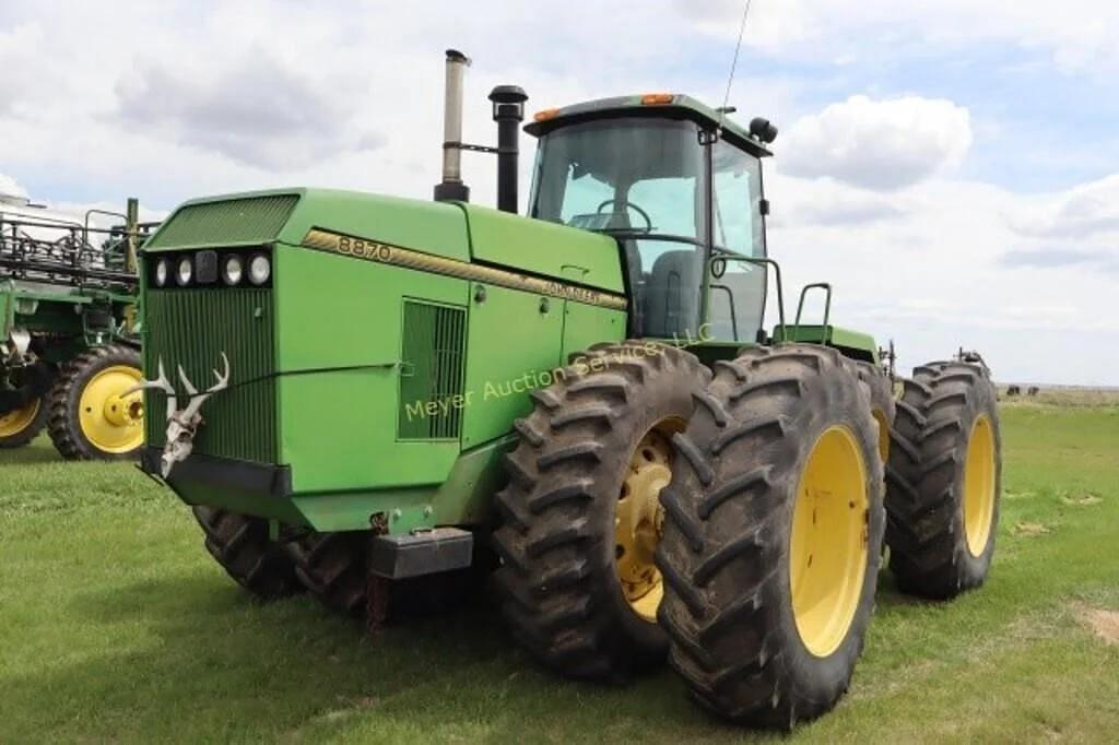 Image of John Deere 8870 Primary image