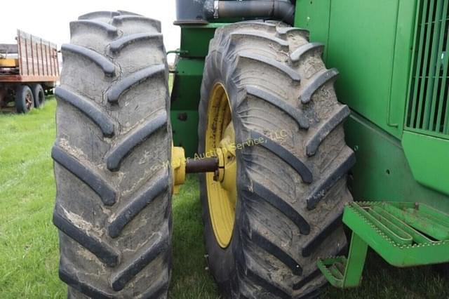 Image of John Deere 8870 equipment image 2
