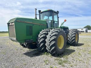 1993 John Deere 8870 Image