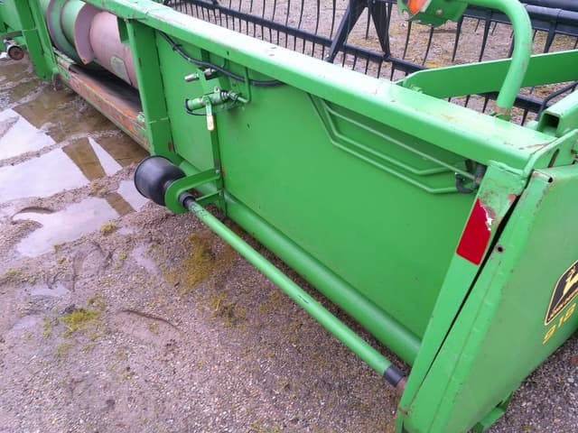 Image of John Deere 918 equipment image 4