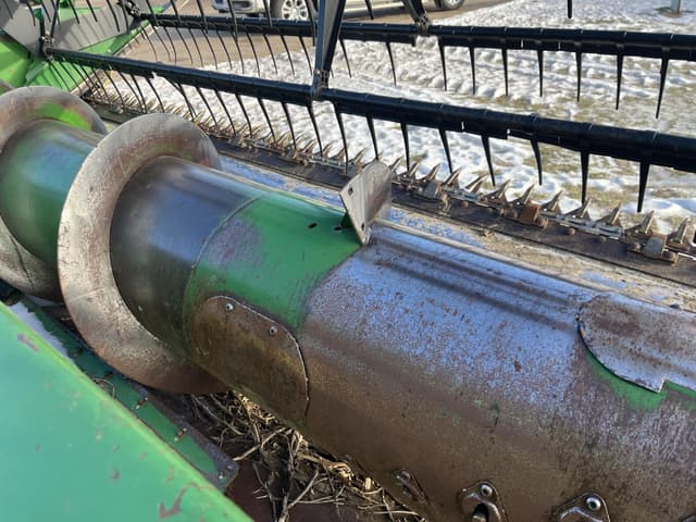 Image of John Deere 920 equipment image 4