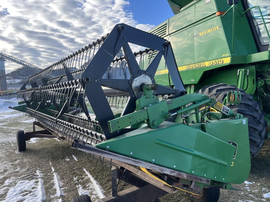 Image of John Deere 920 Primary image