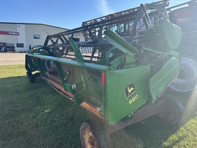Image of John Deere 920 equipment image 3