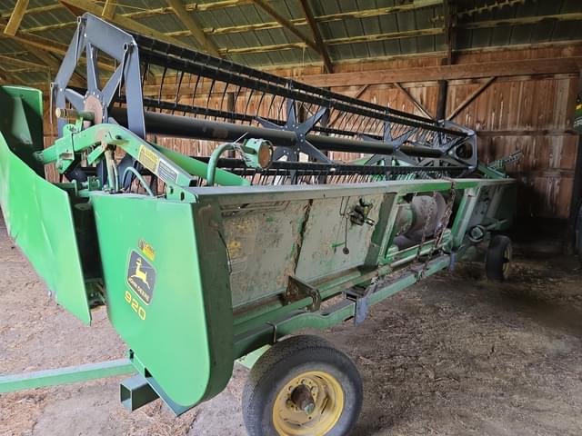 Image of John Deere 920 equipment image 1