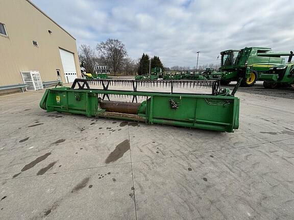 Image of John Deere 920F equipment image 3