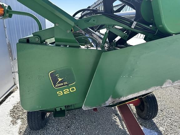 Image of John Deere 920 equipment image 1