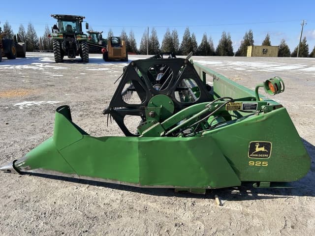 Image of John Deere 925 equipment image 4