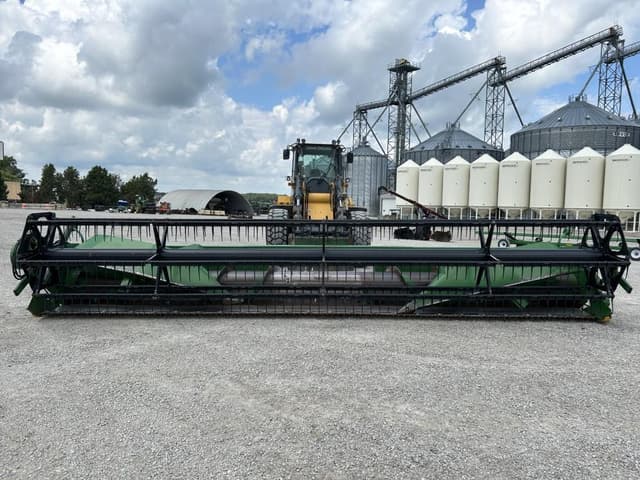 Image of John Deere 925 equipment image 1