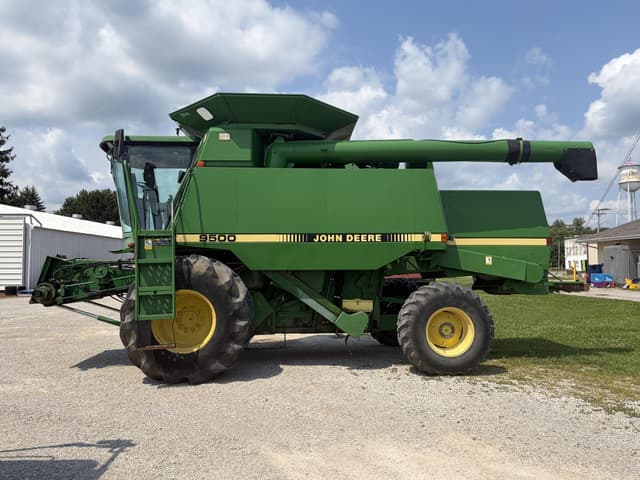 Image of John Deere 9500 equipment image 1
