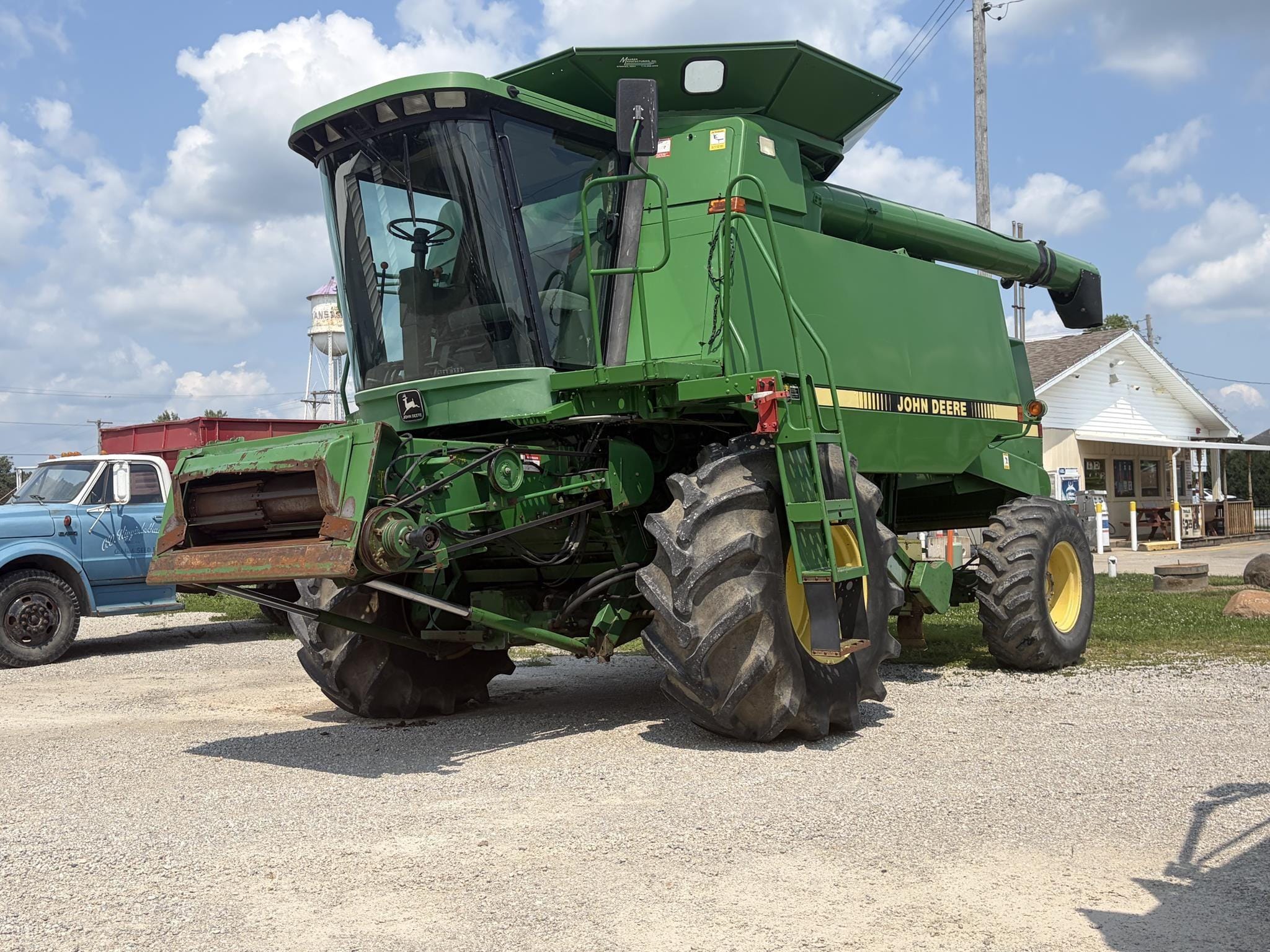 1993 John Deere 9500 Equipment Image0