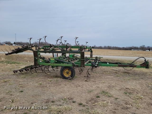 Image of John Deere 960 equipment image 3