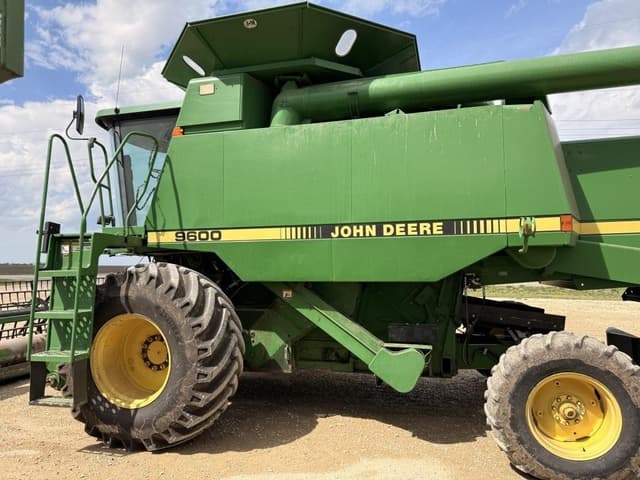 Image of John Deere 9600 equipment image 2
