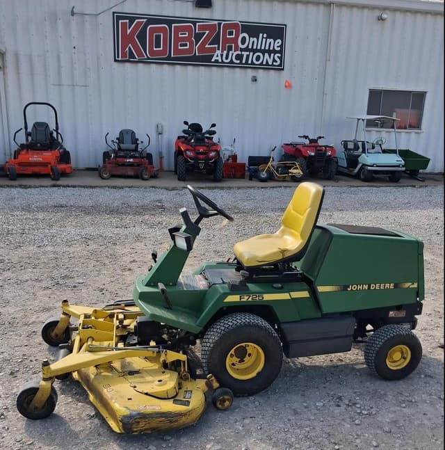 Image of John Deere F725 equipment image 1