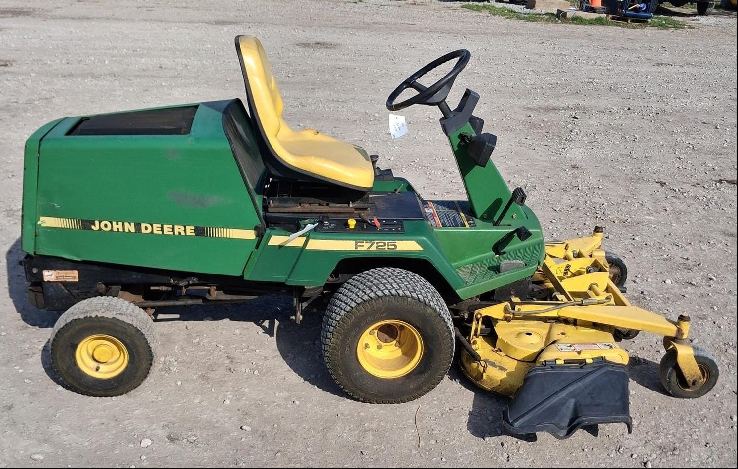 1993 John Deere F725 Equipment Image0