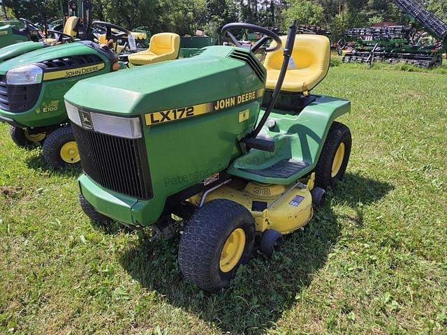 Image of John Deere LX172 equipment image 2