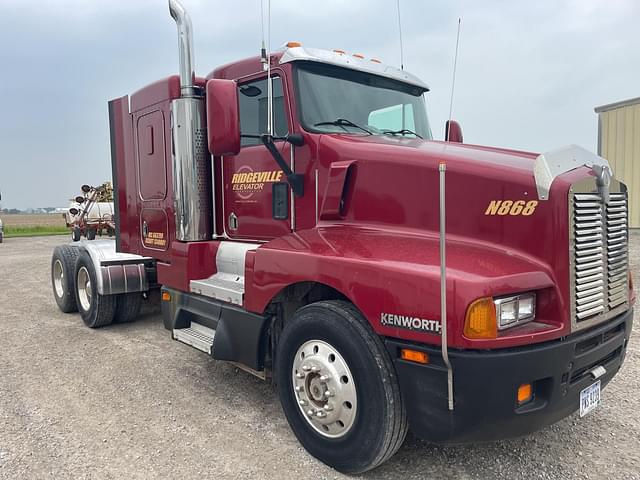 Image of Kenworth T600 equipment image 3