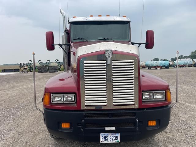 Image of Kenworth T600 equipment image 2