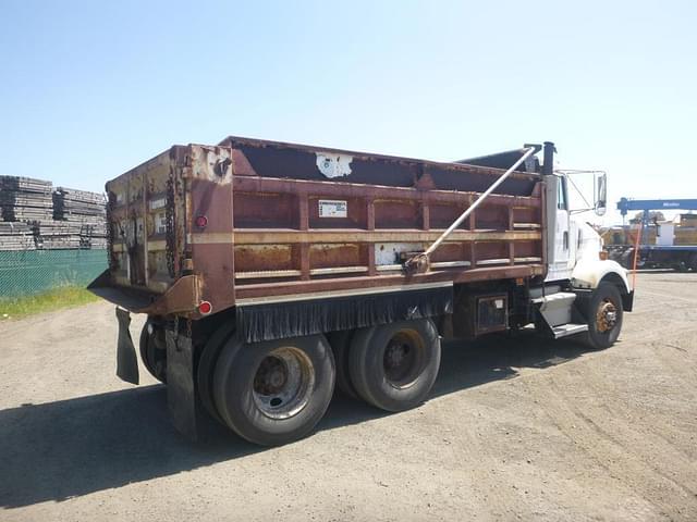 Image of Kenworth T450B equipment image 2
