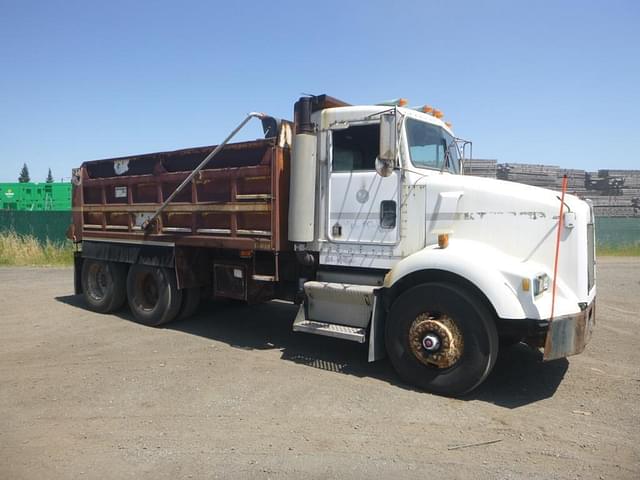 Image of Kenworth T450B equipment image 1
