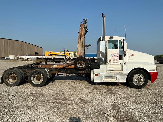 Image of Kenworth T60 equipment image 3