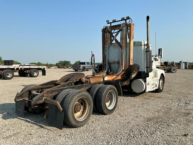 Image of Kenworth T60 equipment image 4