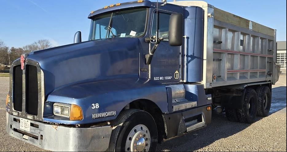 Image of Kenworth T600 Primary image