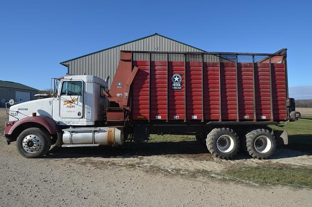 Image of Kenworth T800 equipment image 2