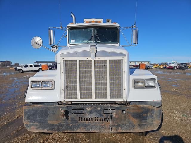 Image of Kenworth W900 equipment image 1