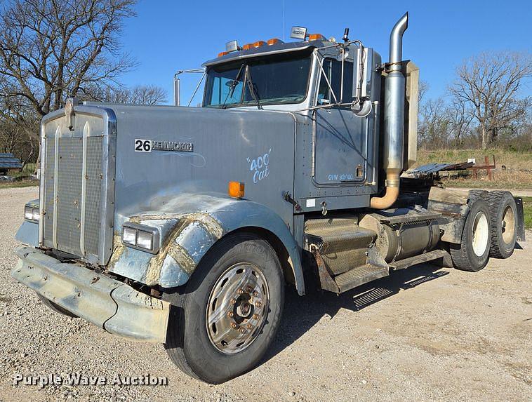 Image of Kenworth W900 Primary image
