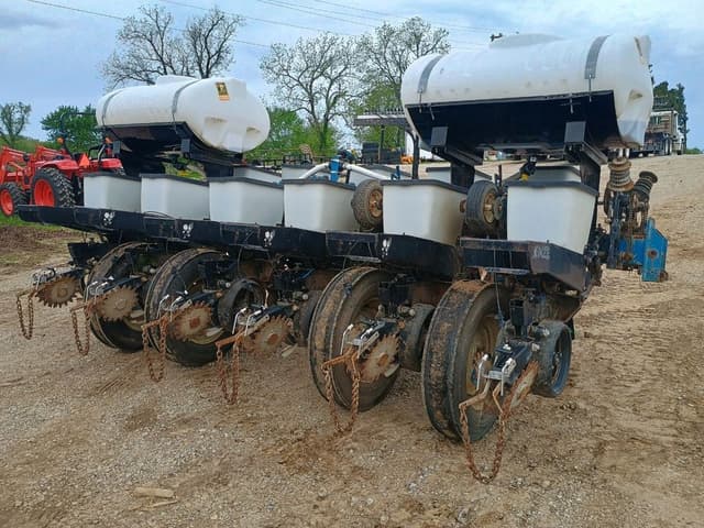 Image of Kinze 2000 equipment image 4