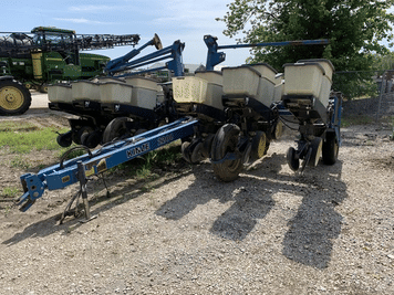 Main image Kinze 2200